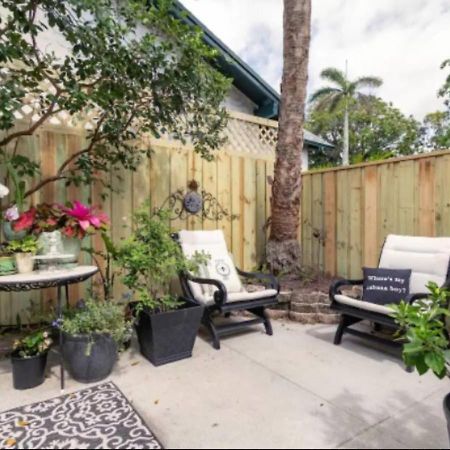 Tropical Designer House In Heart Of Antique Row Wpb Villa West Palm Beach Exterior photo